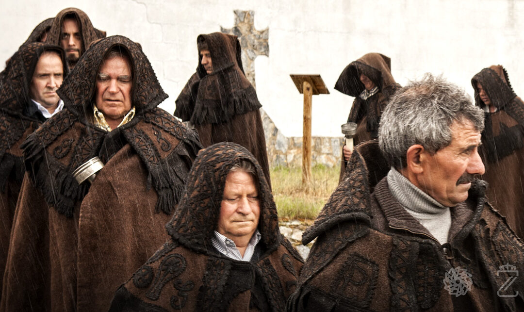 Capa de Honras, la indumentaria ceremonial de Aliste, Alba y Tras os Montes