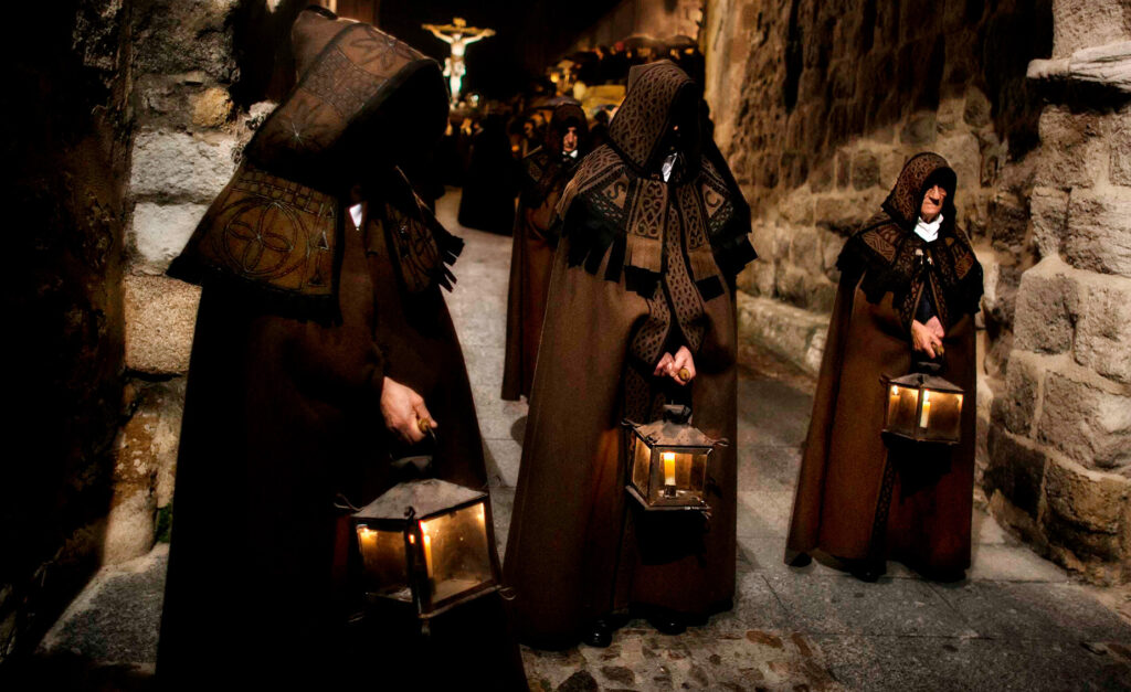 Hábito Santísimo Cristo del Amparo. © José Luis Peñas