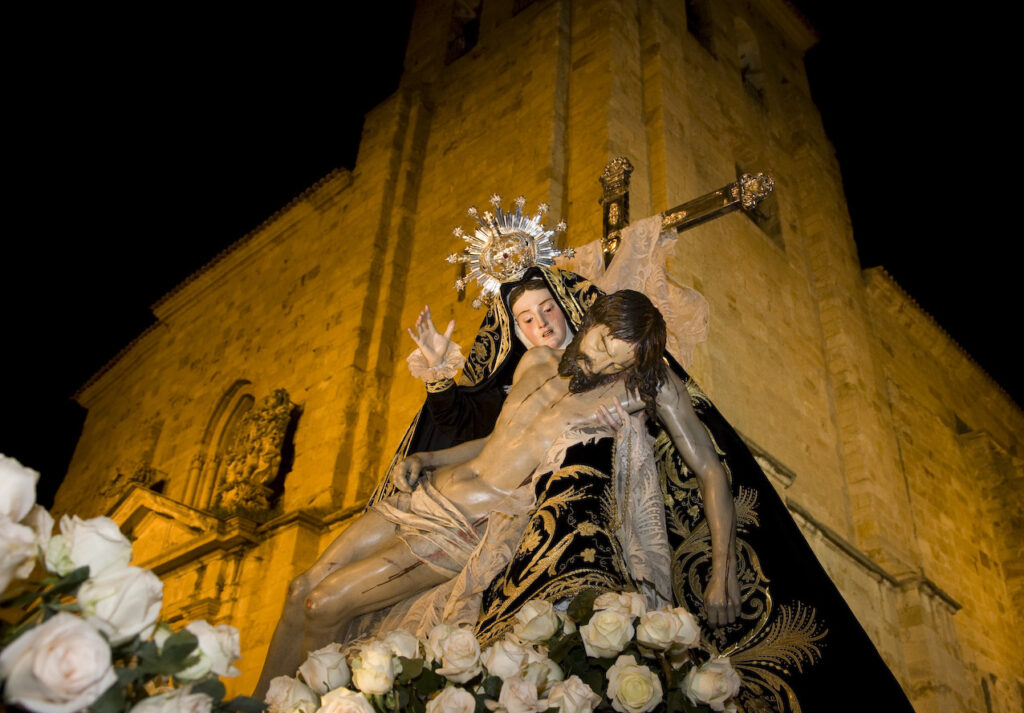 Nuestra Madre de las Angustias @ Mynt